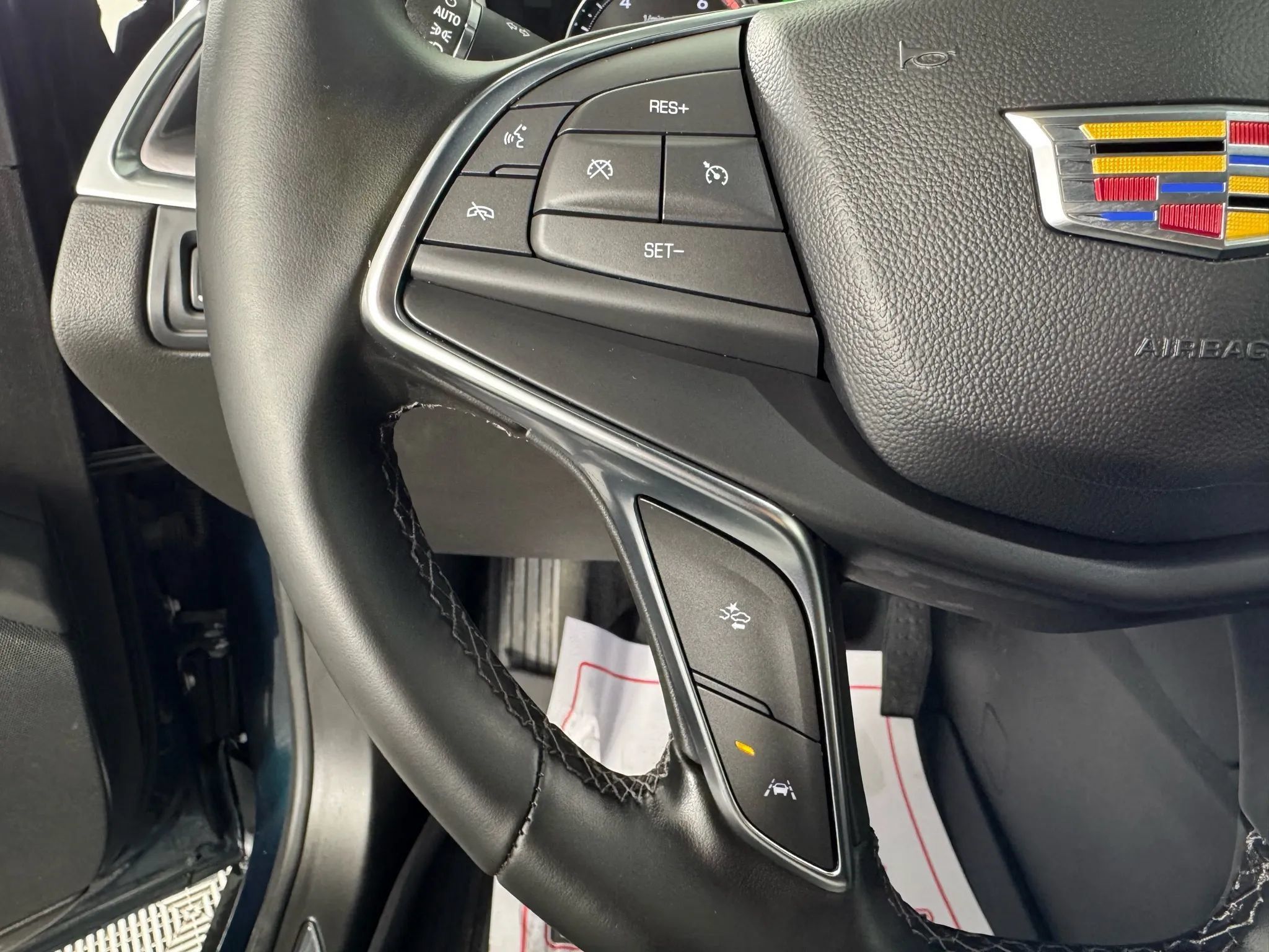 Used 2025 Cadillac XT5 Luxury w/ LPO, Floor Liner Package AWD/4WD image 15