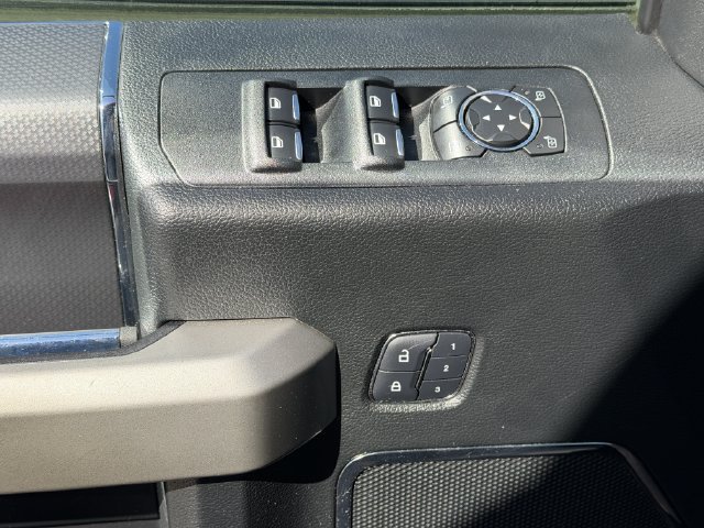 Used 2016 Ford F150 Lariat RWD image 23