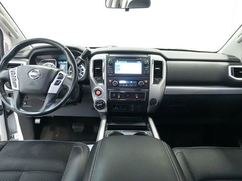 Used 2016 Nissan Titan PRO-4X image 27