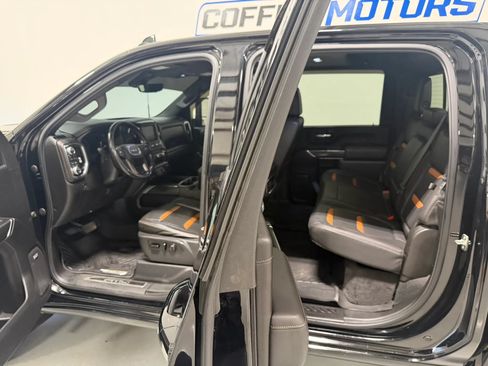 Used 2020 GMC Sierra 2500 AT4 w/ AT4 Premium Package AWD/4WD image 11