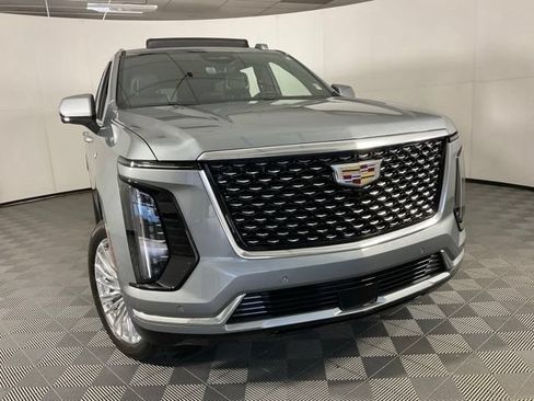 Used 2025 Cadillac Escalade Premium Luxury w/ Touring Package AWD/4WD image 8