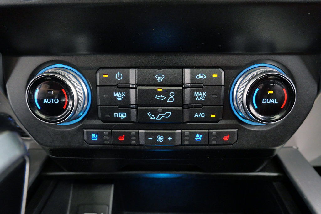 Used 2019 Ford F150 Platinum w/ Technology Package AWD/4WD image 35