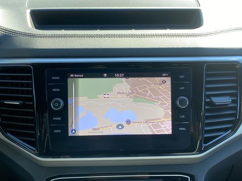 Used 2021 Volkswagen Atlas Cross Sport SEL image 20