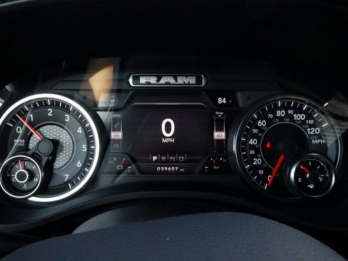Used 2022 RAM 1500 Big Horn AWD/4WD image 31