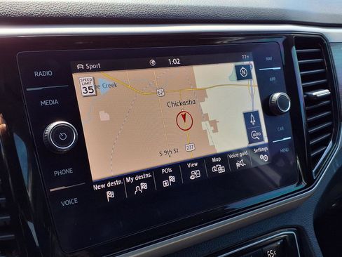 Used 2021 Volkswagen Atlas SEL Premium image 9