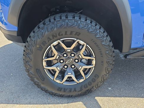 New 2026 Chevrolet Colorado ZR2 AWD/4WD image 9