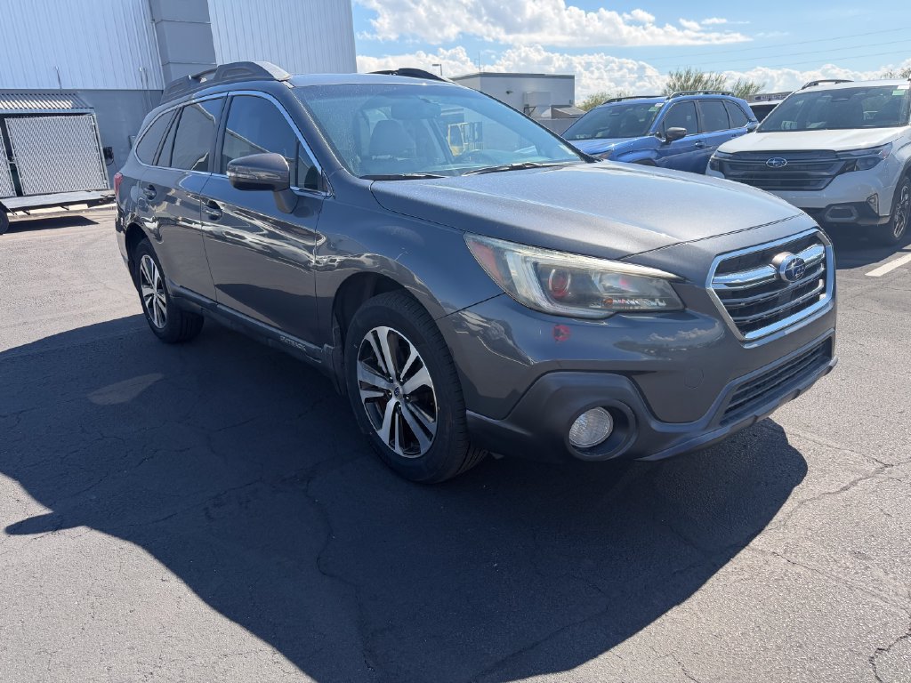 Used 2018 Subaru Outback 2.5i Limited AWD/4WD image 1