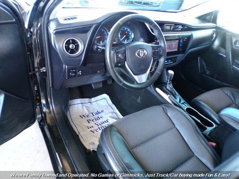 Used 2017 Toyota Corolla SE FWD image 13