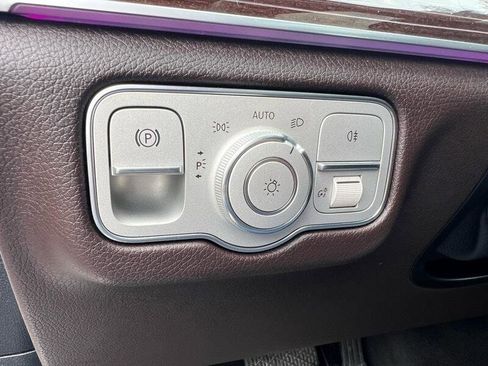 Used 2021 Mercedes-Benz GLE 350 4MATIC image 27