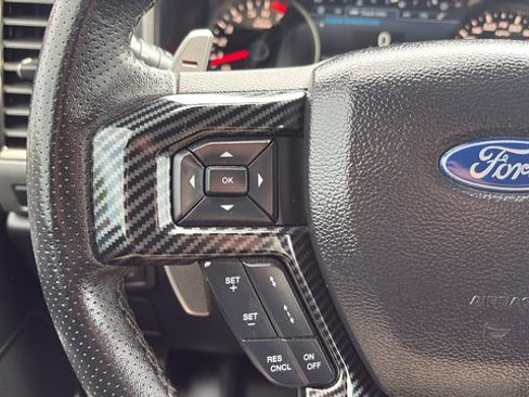 Used 2018 Ford F150 Raptor w/ Equipment Group 802A Luxury AWD/4WD image 14