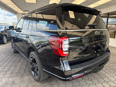 Used 2023 Ford Expedition Limited AWD/4WD image 8