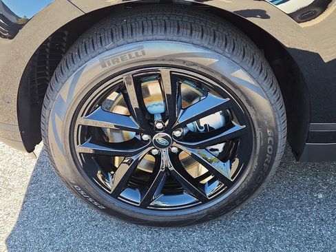 Used 2026 Land Rover Range Rover Velar S image 9