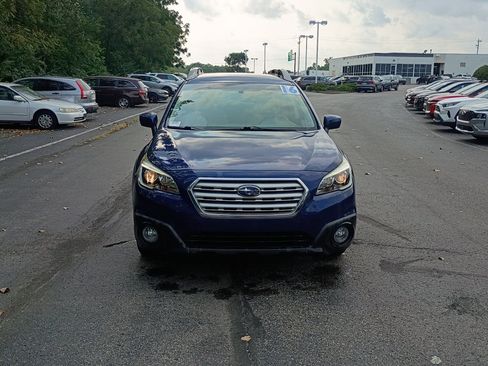 Used 2016 Subaru Outback 2.5i Premium AWD/4WD image 8