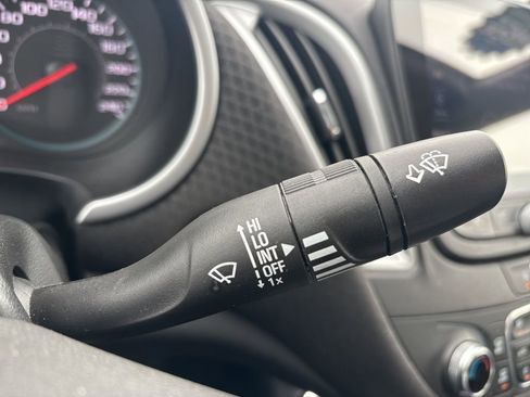 Used 2024 Chevrolet Malibu LT image 21