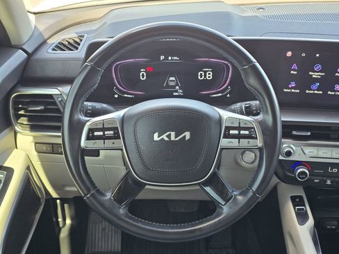 Used 2023 Kia Telluride S image 15
