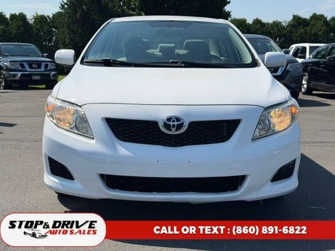 Used 2010 Toyota Corolla LE w/ All Weather Guard Pkg FWD image 2