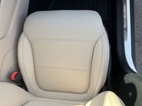 Certified 2024 Mercedes-Benz GLC 300 4MATIC image 36