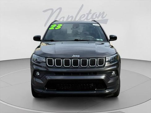 Certified 2023 Jeep Compass Latitude w/ Sun and Sound Group AWD/4WD image 9