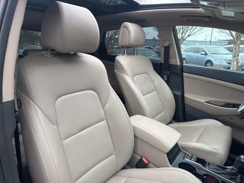 Used 2017 Hyundai Tucson Limited w/ Limited Ultimate Package 03 image 32