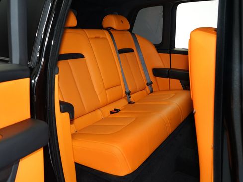 Used 2024 Rolls-Royce Cullinan AWD/4WD image 24