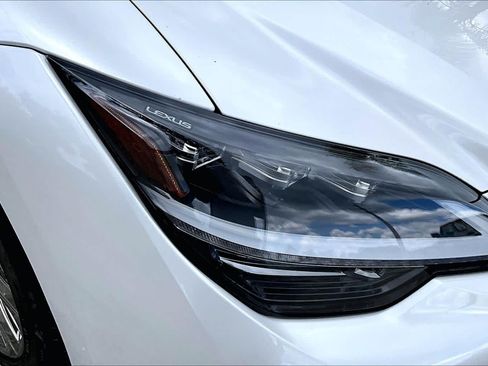 Used 2021 Lexus LS 500 w/ Interior Upgrade Package RWD image 28
