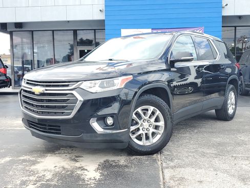 Used 2018 Chevrolet Traverse LT image 3