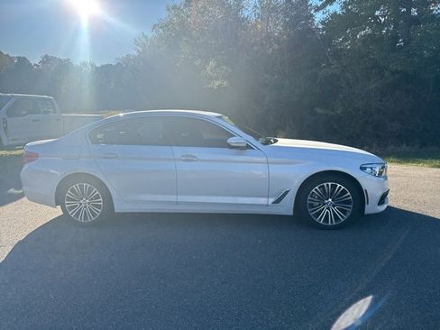 Used 2018 BMW 530i xDrive image 3