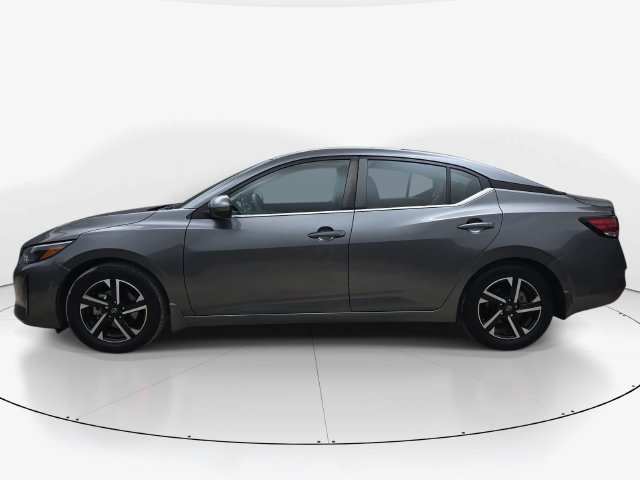 Used 2024 Nissan Sentra SV FWD image 9