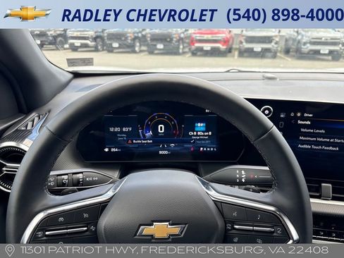 Certified 2026 Chevrolet Equinox LT FWD image 6
