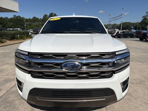 Used 2024 Ford Expedition Max King Ranch RWD image 3