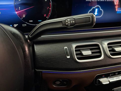 Used 2024 Mercedes-Benz GLS 450 4MATIC w/ AMG Line Exterior image 16