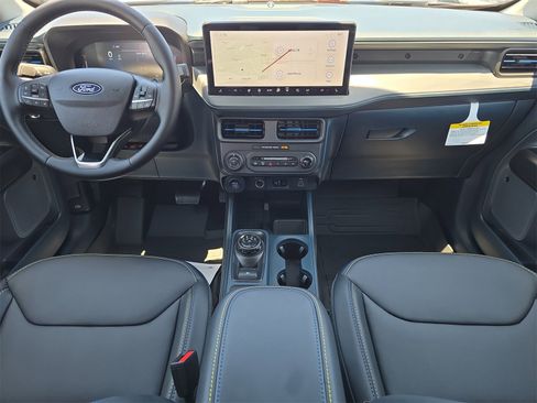 New 2025 Ford Maverick Lobo image 9