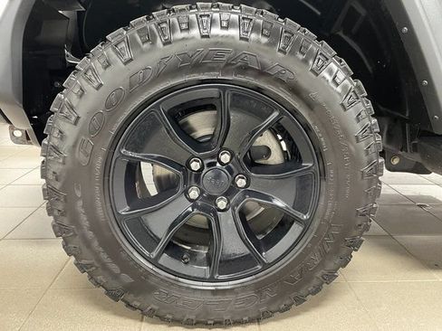 Used 2019 Jeep Wrangler Sport AWD/4WD image 7