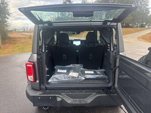 Used 2025 Ford Bronco 2-Door image 4
