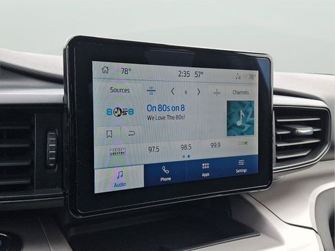 Used 2023 Ford Explorer XLT w/ Class IV Trailer Tow Package image 19