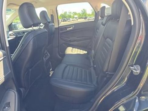 Used 2024 Ford Edge SEL w/ Convenience Package AWD/4WD image 6