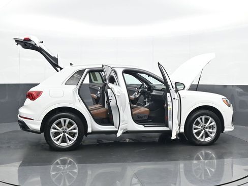 Used 2022 Audi Q3 2.0T Premium image 26