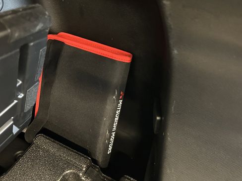 Used 2023 Mitsubishi Outlander SEL Black Edition image 15