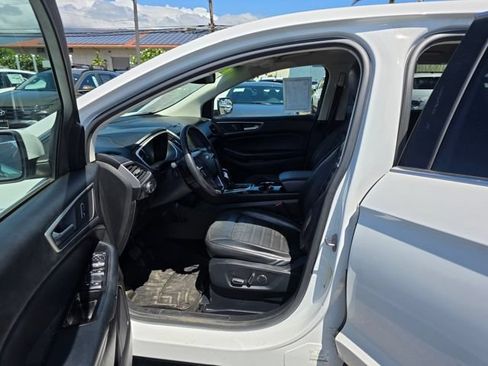 Used 2017 Ford Edge SEL w/ Equipment Group 201A FWD image 9