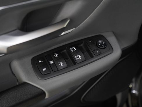 Used 2019 RAM 1500 Big Horn AWD/4WD image 18