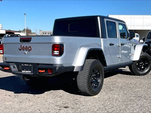Used 2022 Jeep Gladiator Mojave w/ Trailer Tow Package image 2