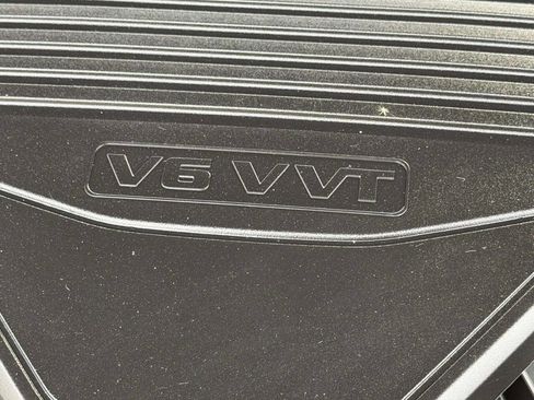 Used 2019 GMC Acadia SLT w/ LPO, Floor Liner Package image 40