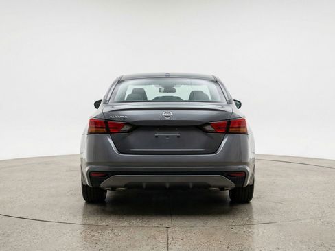Used 2025 Nissan Altima 2.5 SV FWD image 7