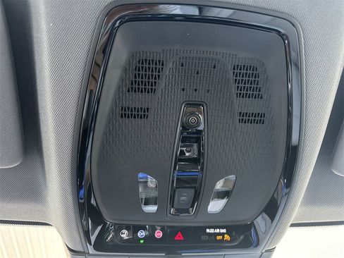 New 2025 Cadillac Optiq Luxury 1 image 25