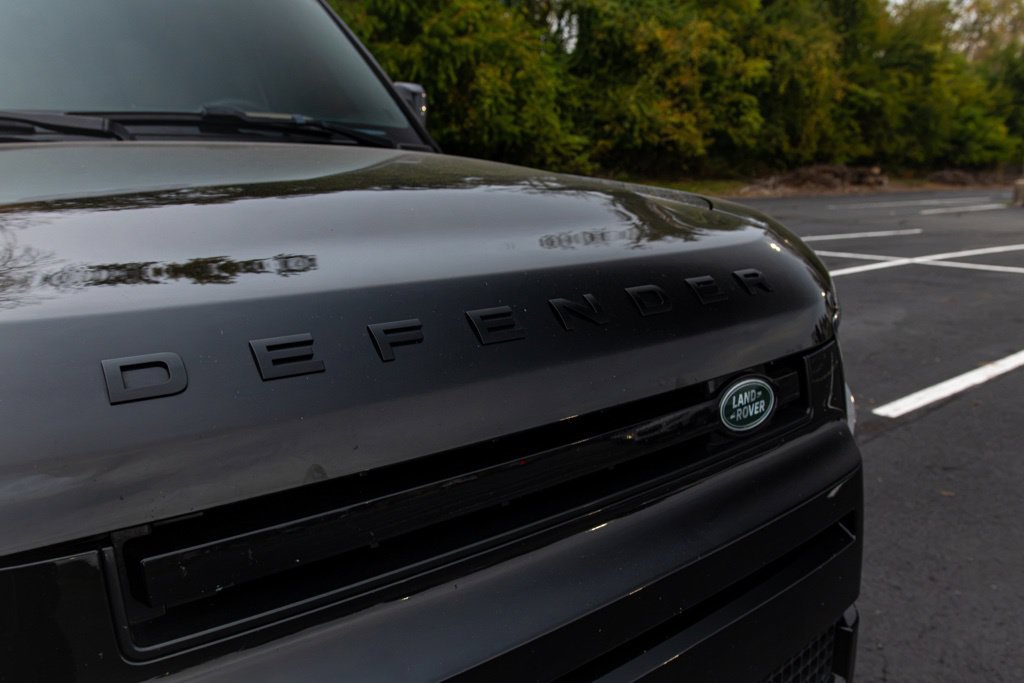 Used 2025 Land Rover Defender 110 S AWD/4WD image 13