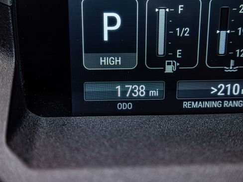 Used 2025 INEOS Grenadier Fieldmaster Edition image 20