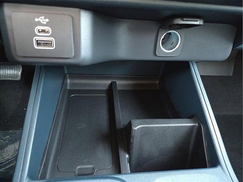 New 2025 Ford Maverick XL image 15