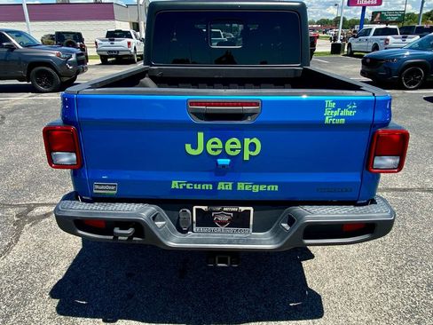 Used 2020 Jeep Gladiator Sport w/ Quick Order Package 24S AWD/4WD image 10