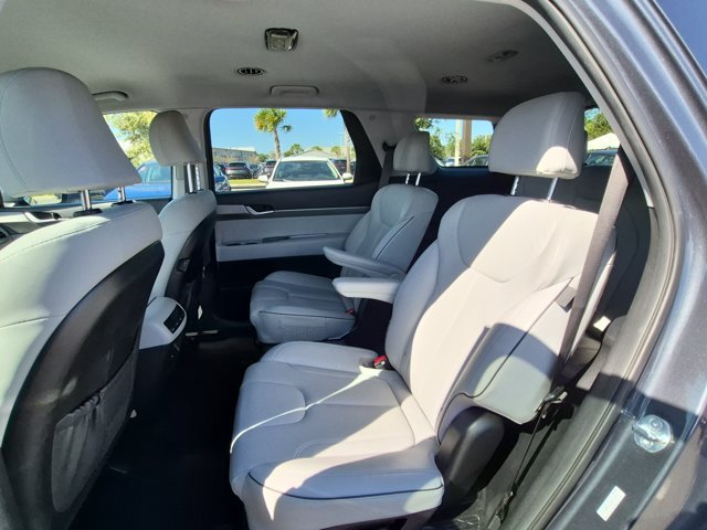 Used 2024 Hyundai Palisade SEL FWD image 18