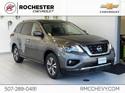 Used 2020 Nissan Pathfinder SV